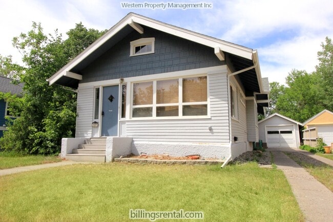 Building Photo - 425 Lewis Ave