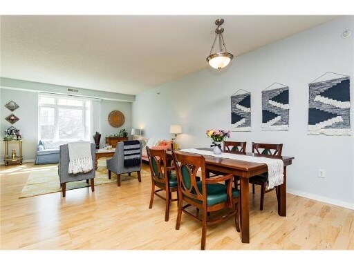 Foto del edificio - 619 SE 8th St