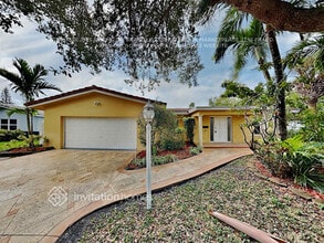 Building Photo - 7512 NW 40th Pl Building Photo - 7512 NW 40th Pl