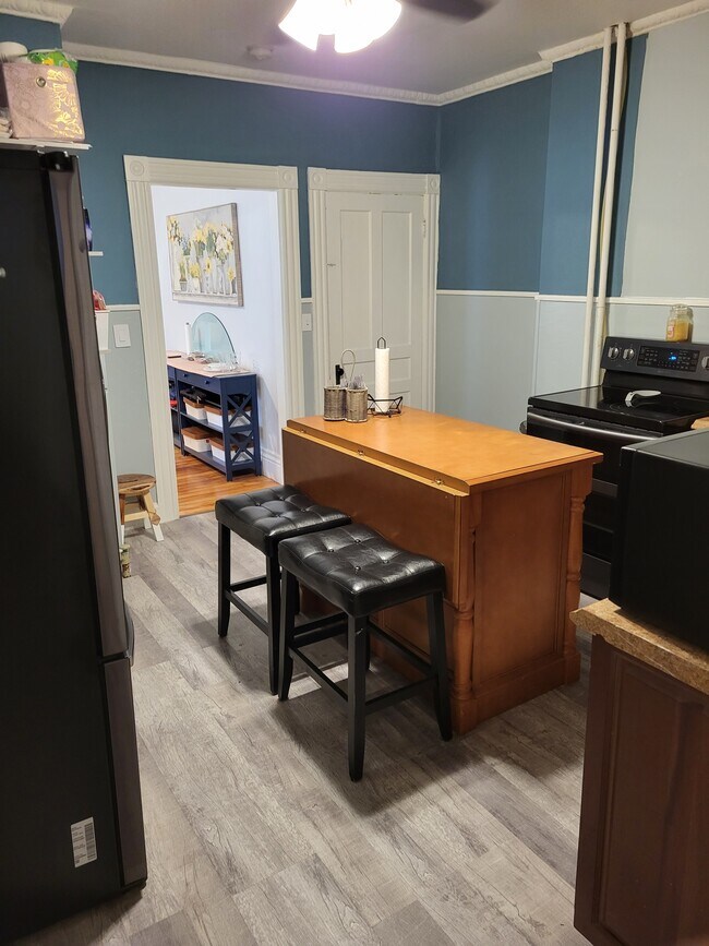 79 Chapel St, Concord, NH 03301 Townhome Rentals in Concord NH