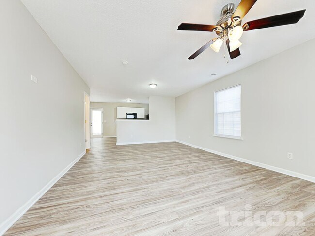 Foto del edificio - 104 Flyer Ct