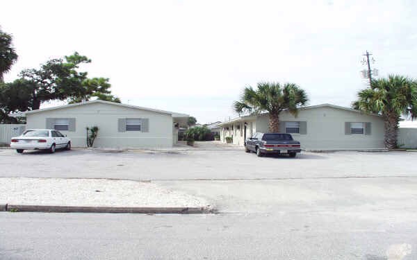 Primary Photo - 3-23 E Avenue C