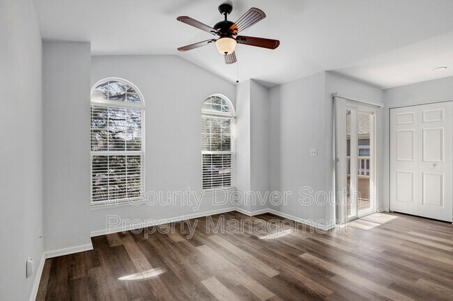 Foto del edificio - 5712 W Asbury Pl