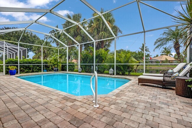 Foto del edificio - ** REFLECTION LAKES ** 4 BED / 2 BATH - PO...