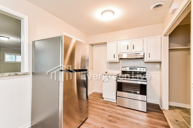 Foto del edificio - 3651 Wilshire Rd