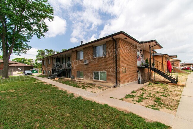 Foto del edificio - 2916-2924 Glendale Dr