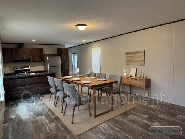 Foto del edificio - 2710 N Farm Rd 137