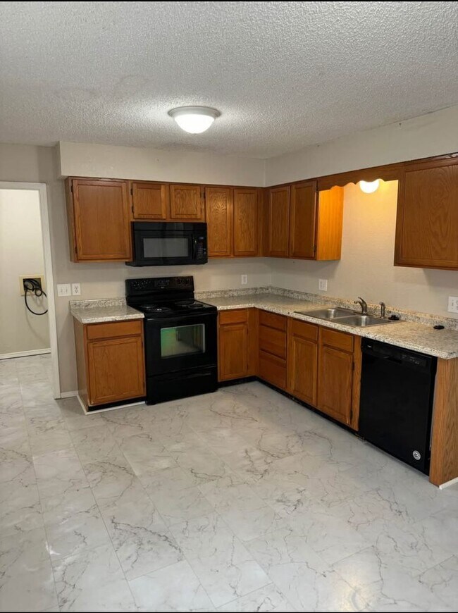 Foto del edificio - Move in Ready