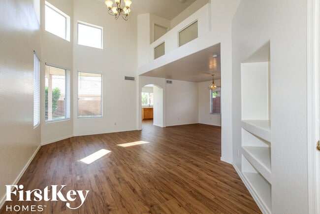 Building Photo - 16635 N 19th Pl