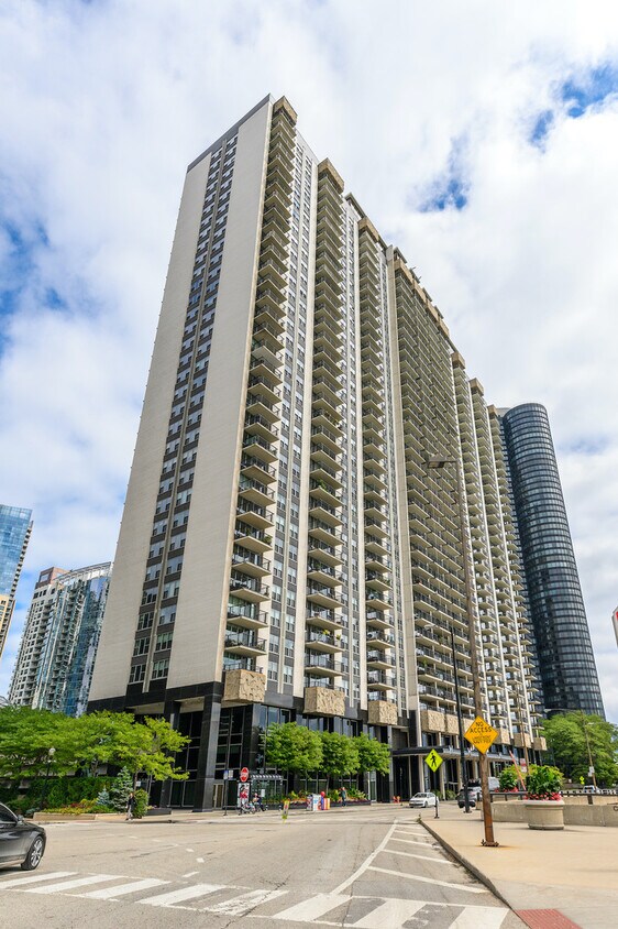 Foto principal - 400 E Randolph St