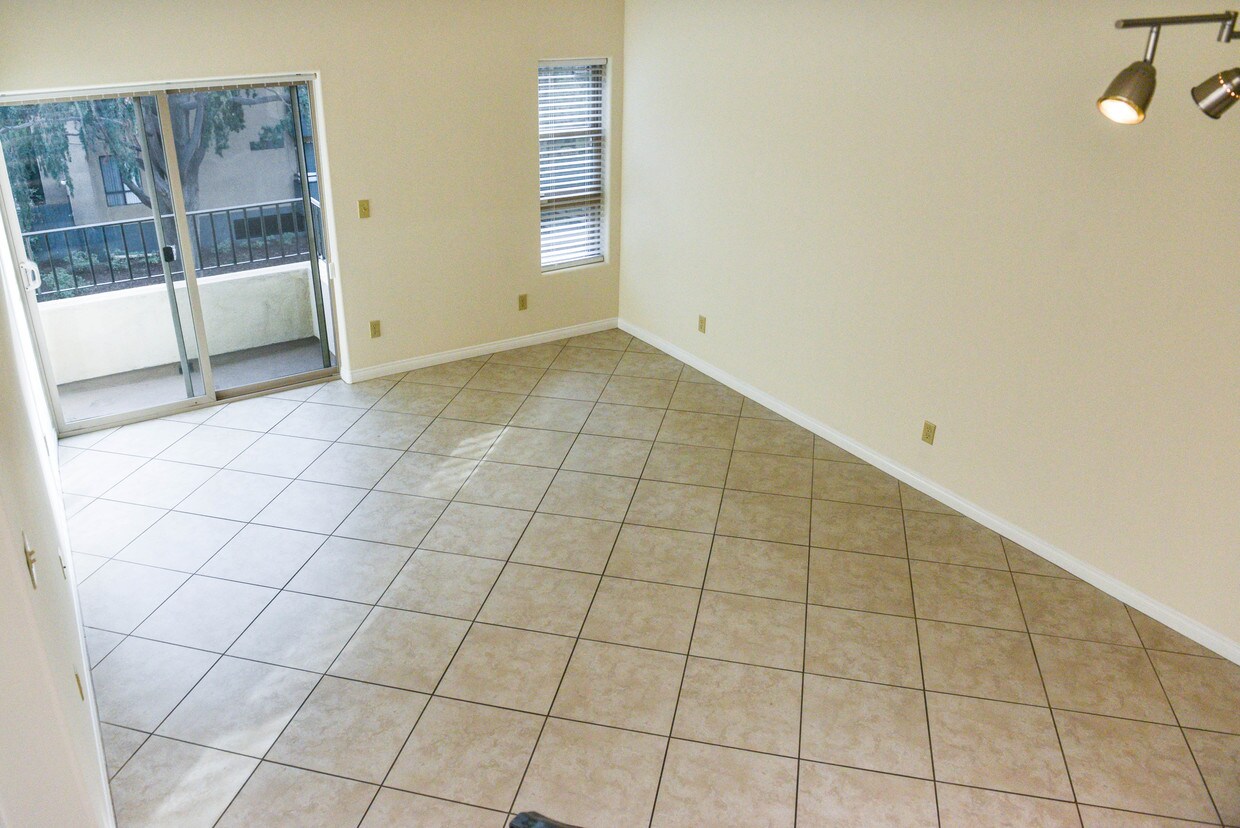 14349 Friar St Unit 101, Los Angeles, CA 91401 Apartments in Los