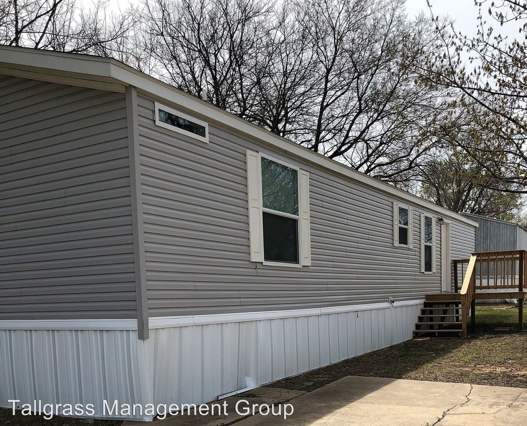 Primary Photo - 15525 E Admiral Pl