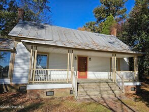 Building Photo - 1740 Allen Rd