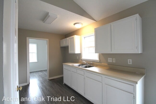 Foto del edificio - 3 br, 2 bath House - 215 Old Treybrooke Dr