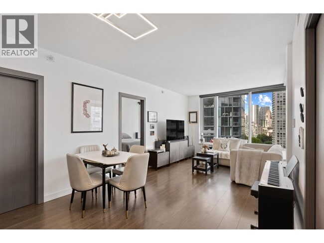 Photo du bâtiment - 68 Smithe St