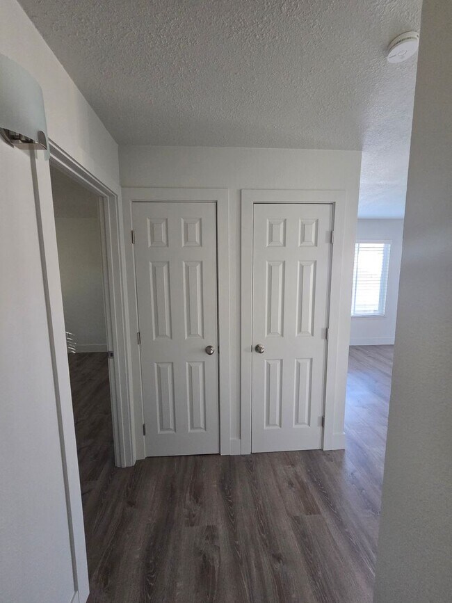 Building Photo - Life Just Got Better