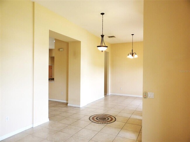 Foto del edificio - 3074 Bay Laurel Cir N