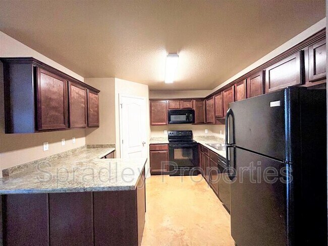 Foto del edificio - 4809 Deep Drive