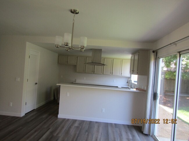 Building Photo - Updated Beautiful Edgewood Two Story Home ...