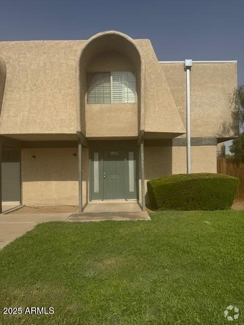 Building Photo - 5911 W Townley Ave