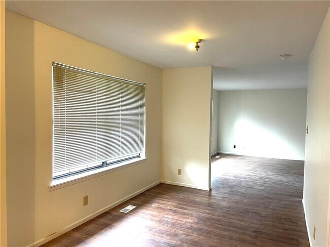 Building Photo - 4124 Elizabeth Ct
