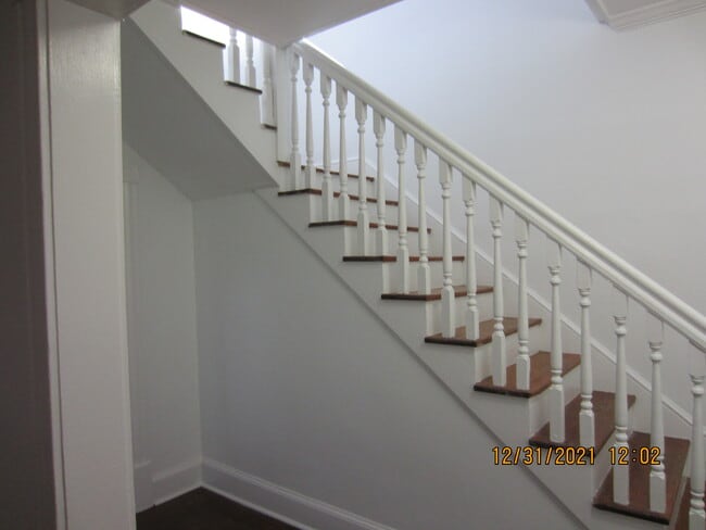 Entrance Foyer - 701 Amelia St