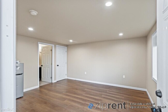 Building Photo - Studio, 1 bath House - 67 Palmdale Ave, Da...