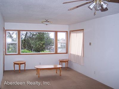 Building Photo - 604 Chenault Ave