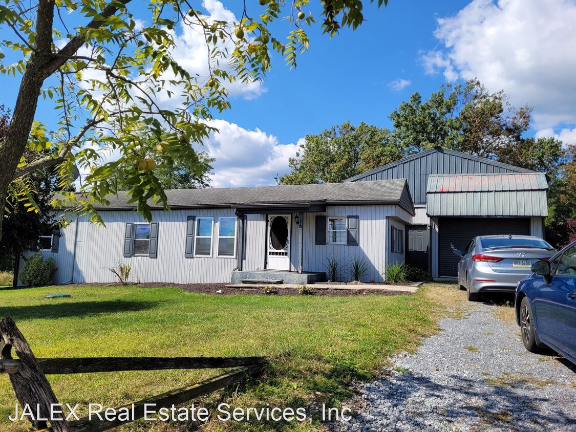 Foto principal - 2 br, 1 bath House - 11791 Weaver Road