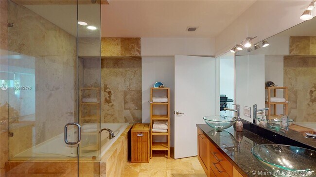 Foto del edificio - 2699  Tigertail Ave 24 Miami Fl 33133