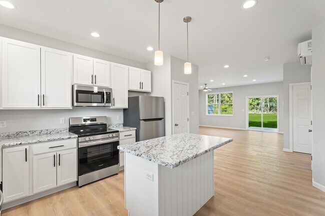 Foto del edificio - 366 Lower Creek Rd