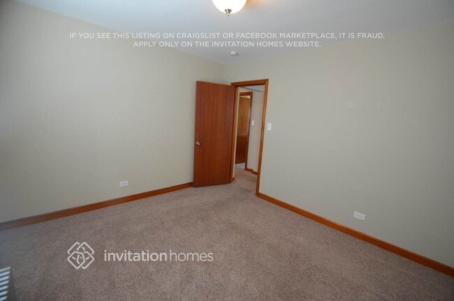 Building Photo - 6200 S Meade Ave