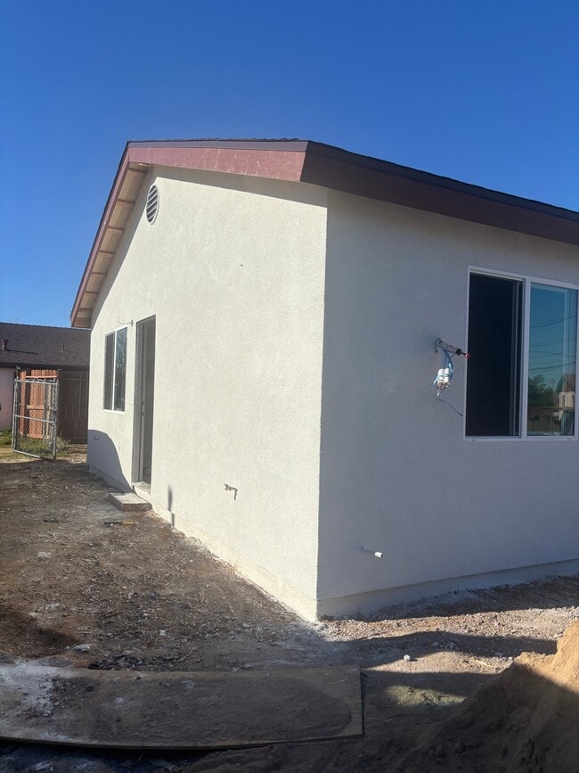 Building Photo - 14715 Mesa Dr