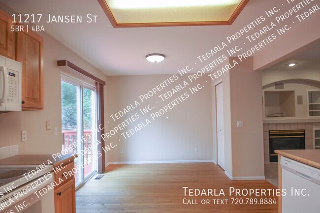 Foto del edificio - 11217 Jansen St