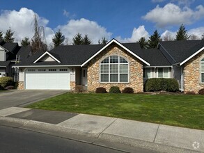 Building Photo - 2225 James Cir