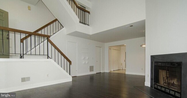 Foto del edificio - 3335 Oakshade Ct