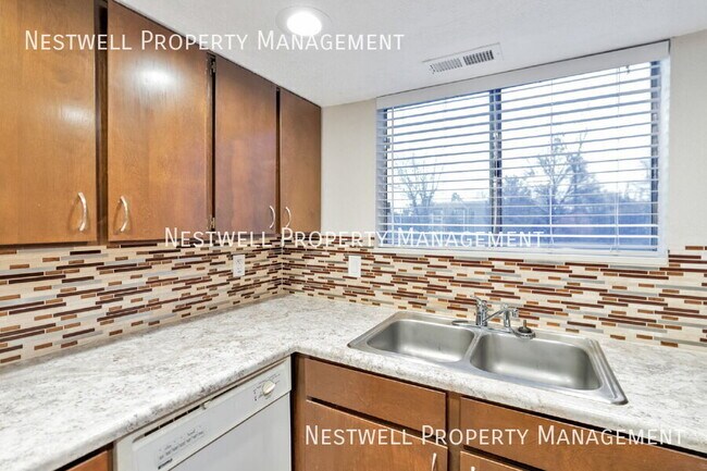 Foto del edificio - 4630 Quail Park Dr
