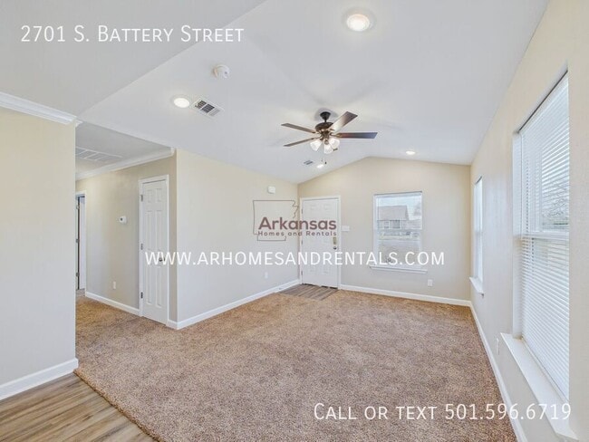 Building Photo - 2701 S Battery St