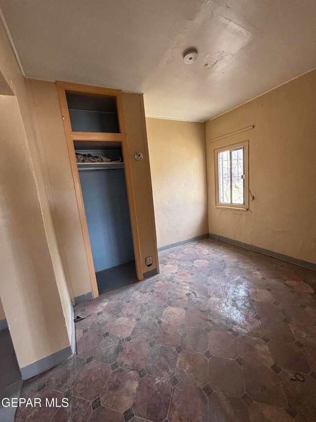 Foto del edificio - 4000 1/2 Sacramento Ave