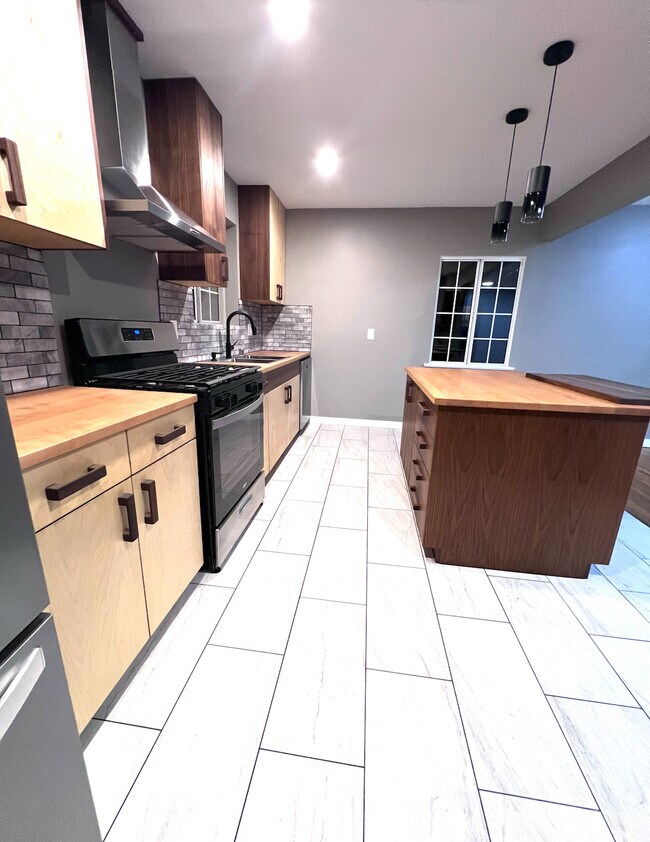 Foto del edificio - 3547 E Green St