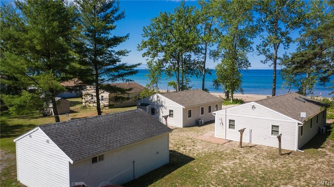 Building Photo - 7789 Taylor Dr