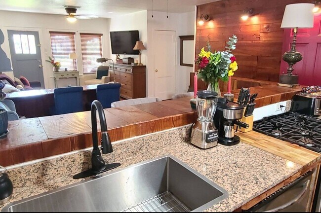 Foto del edificio - 1425 Munger St