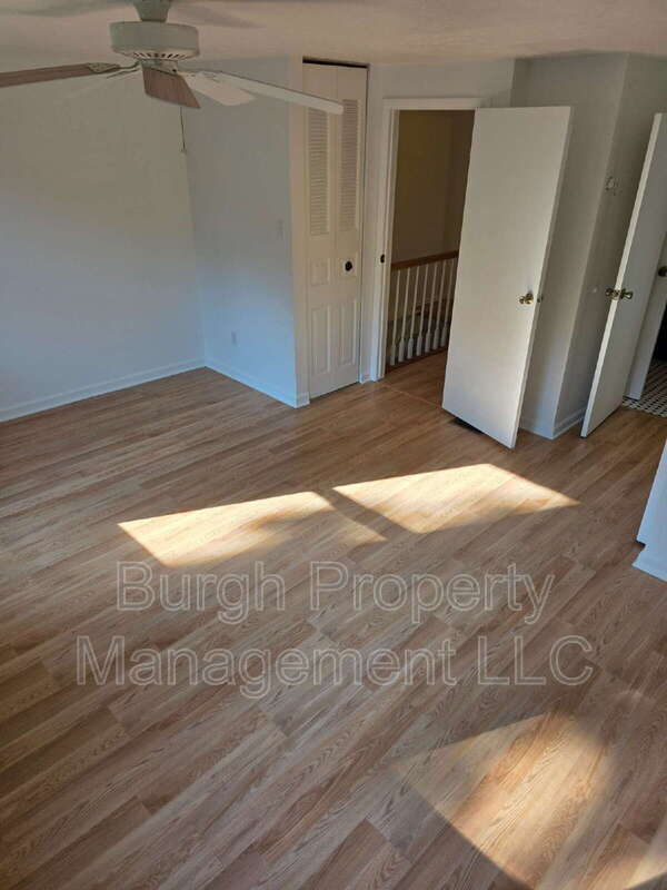 Foto del edificio - 140 Scott Ln