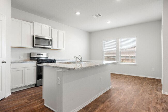 Foto del edificio - 4 Weeks Free!! Like New Home In The Preserve at Medina!!!