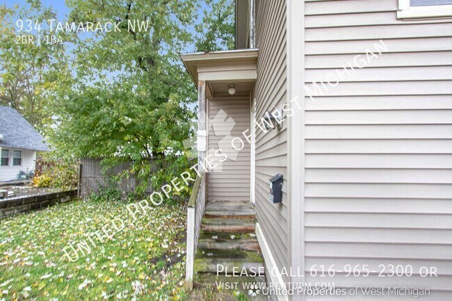 Foto del edificio - 934 Tamarack Ave NW