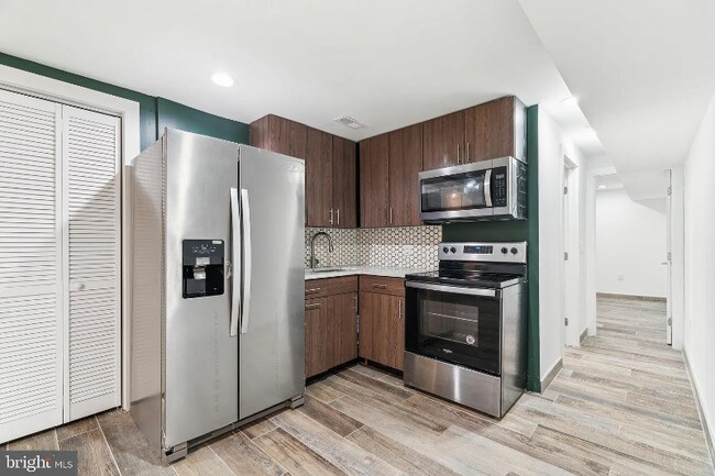 Foto del edificio - 2146 N Van Pelt St