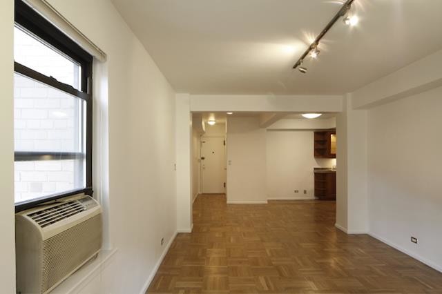 Building Photo - 180 West Houston Street