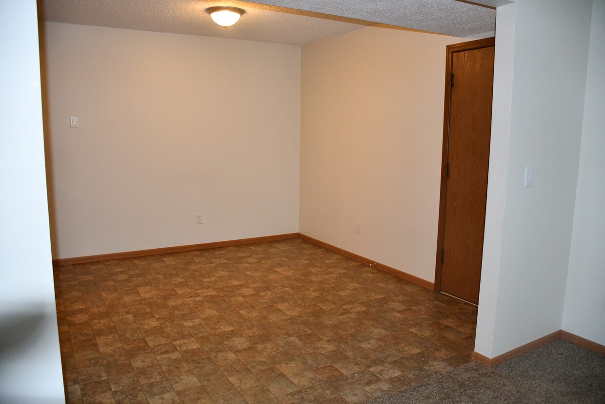 Dining Room - 12 Woodland Oaks Dr