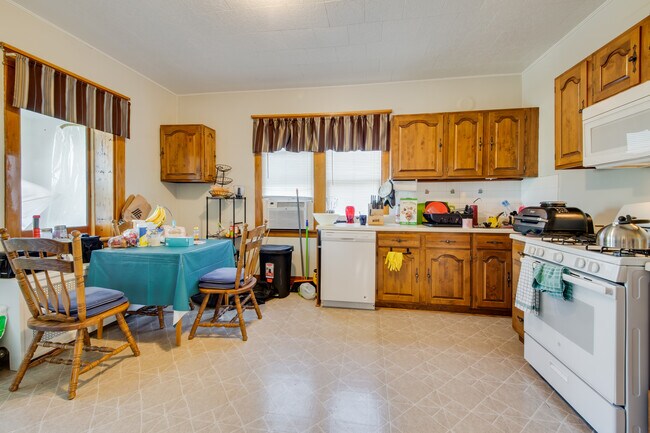 Foto del edificio - 5306 W Roscoe St