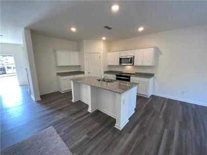 Building Photo - 976 Feldman Chase